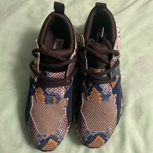 Steve Madden cliff multi snake tennis shoes